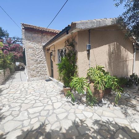 Lákka Rania'S Cottage מראה חיצוני תמונה
